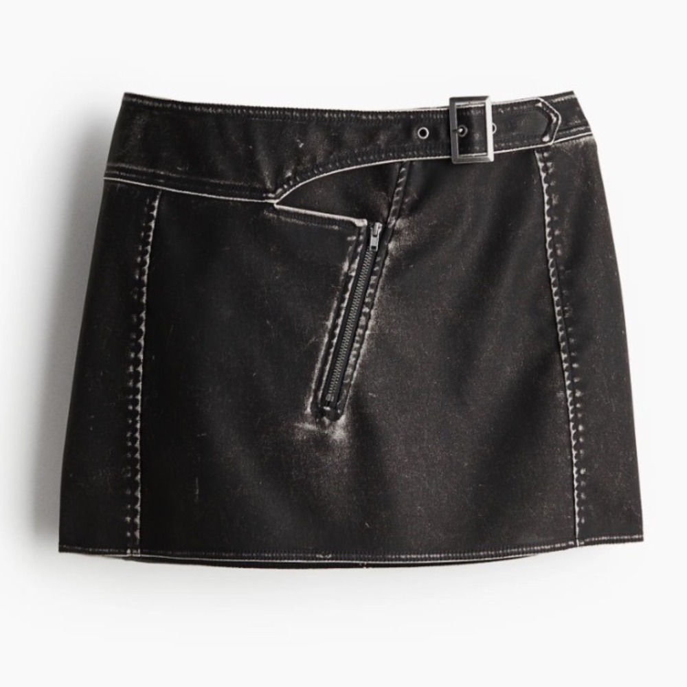 H&M Divided Faux Leather Belted Mini Skirt Size 6 Black Moto Y2K